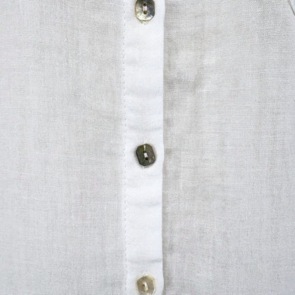 しあわせボタンの柔らかブラウス